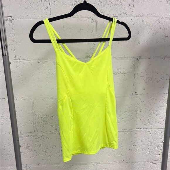 Lucky in Love Neon Yellow Strappy Athletic Tank Top - Size Medium - Never Worn - Picture 1 of 4
